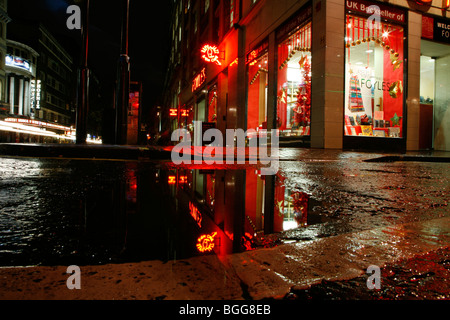 Librairie Foyles sur Charing Cross Road, Soho, London, UK Banque D'Images