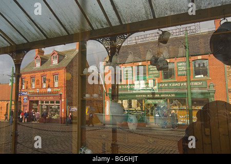 Beamish open air museum, de la réflexion, de la ville, 1913, rue Main, Durham, Angleterre, octobre, 2009 Banque D'Images