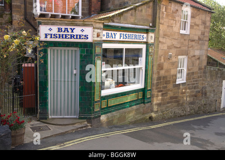 Fyling Thorpe Royaume-uni Angleterre GO Robin Hoods Bay Bay Fisheries Fish & Chip shop Banque D'Images