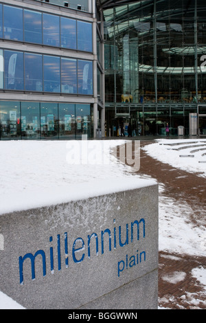 La bibliothèque du millénaire à Norwich - autour de Norwich au Royaume-Uni de neige de début janvier 2010. Banque D'Images