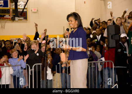 Michelle Obama parler devant public lors de l'élection présidentielle de Barack Obama Rally, Le 29 octobre 2008 Banque D'Images