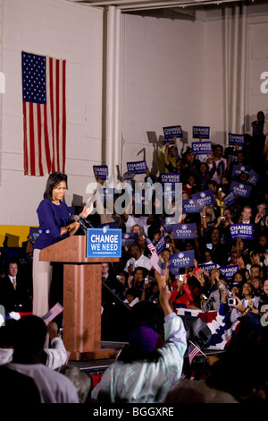 Michelle Obama parler devant public lors de l'élection présidentielle de Barack Obama Rally, 29 octobre 2008 à Rocky Banque D'Images