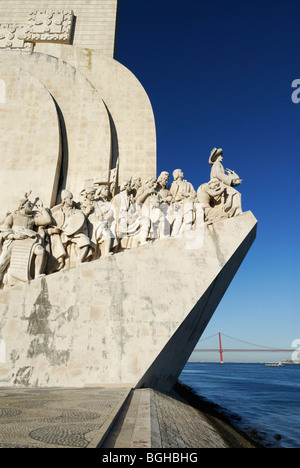Lisbonne. Le Portugal. Monument des Découvertes Padrao dos Descobrimentos à Belem. Banque D'Images