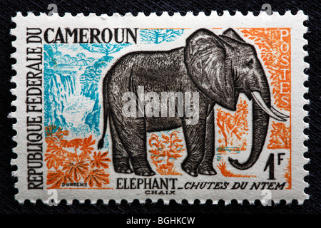 L'éléphant, le timbre-poste, République de Cameroun, 1970 Banque D'Images