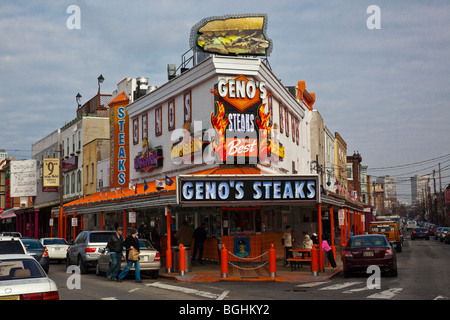 Geno's Philly Cheesesteak Sandwich Shop à Philadelphie, Pennsylvanie Banque D'Images