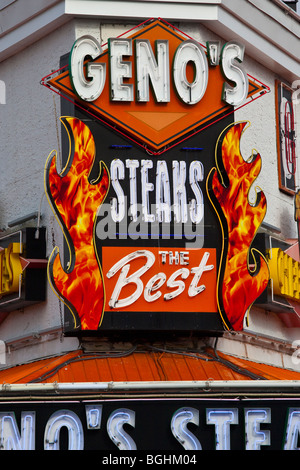 Geno's Philly Cheesesteak Sandwich Shop à Philadelphie, Pennsylvanie Banque D'Images