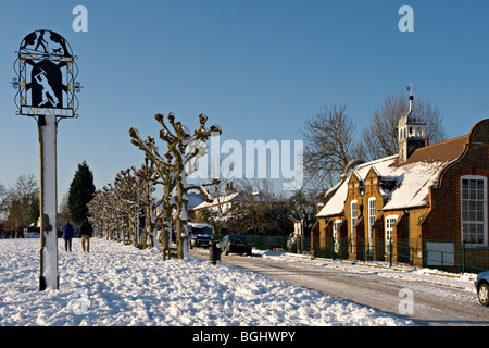 Village de Weald, Kent, UK neige suivantes Banque D'Images