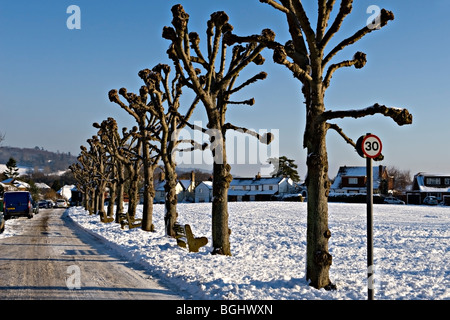 Village de Weald, Kent, UK neige suivantes Banque D'Images