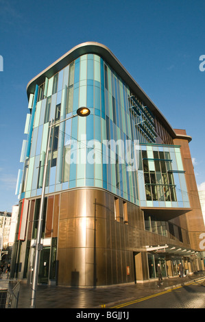 Bibliothèque de la ville de Cardiff, le nouveau bâtiment à la Hayes, Cardiff, Pays de Galles du Sud Banque D'Images