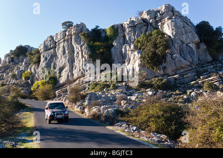 Des formations de roche karstique dans la réserve naturelle du parc El Torcal Antequera, près de la province de Malaga, Espagne. Banque D'Images