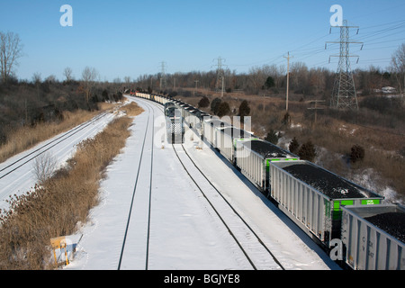 Train avec wagons de charbon Flint Michigan USA Banque D'Images