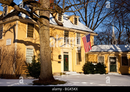 L'hiver à Buckman Tavern historique - point de rendez-vous pour les minutemen avant la bataille de Lexington Massachusetts USA Banque D'Images