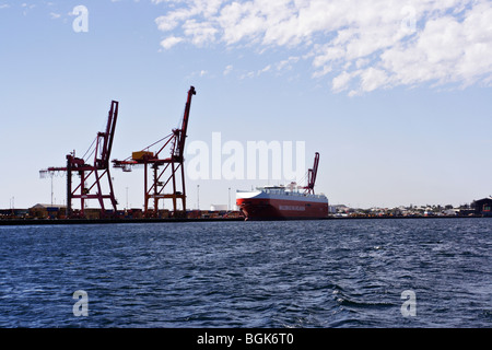 Grue géante au port de Fremantle en Australie occidentale. Banque D'Images