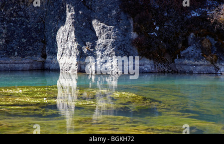 Les reflets dans le lac Gokyo Himalaya Népal Asie Banque D'Images