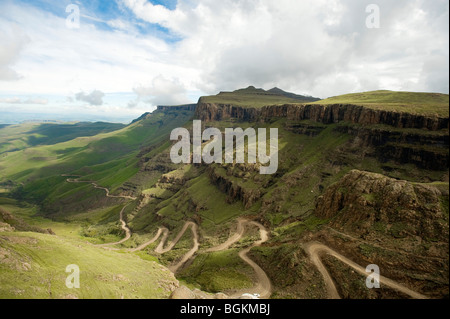 Le Sani Pass, qui va de l'Afrique du Sud, au Lesotho, à travers les montagnes Drakensburg. Afrique du Sud - Lesotho Banque D'Images