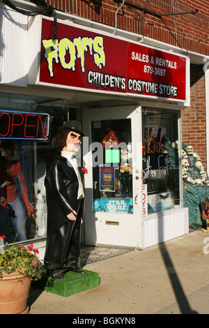 Foy's Store de costumes d'Halloween pour enfants à Fairborn, Dayton, Ohio, USA. Banque D'Images