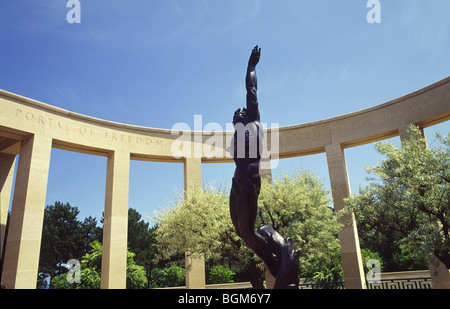 "L'esprit de la jeunesse américaine s'élevant du Waves', Cimetière Américain, Omaha Beach, Colleville-sur-mer, Normandie. France Banque D'Images
