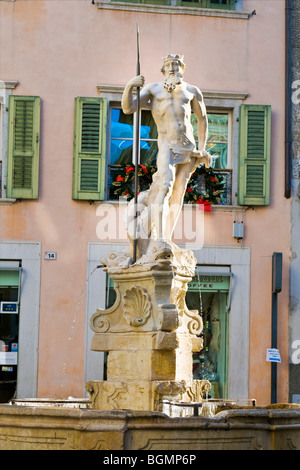 Fontaine de Neptune, Rovereto, Trento, Italie province Banque D'Images