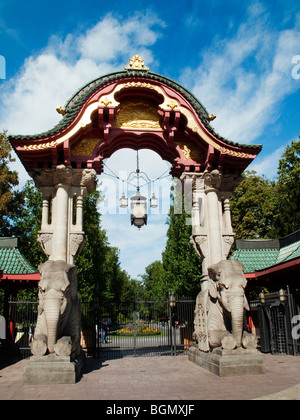 L'entrée de la porte de l'éléphant d'Zoo-The Berlin Banque D'Images