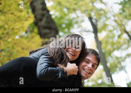 Couple having fun Banque D'Images