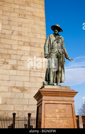 Le colonel William Prescott statue ci-dessous le Bunker Hill Monument, Boston Massachusetts USA Banque D'Images