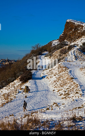 Hiver neige scène Holyrood Park, Salisbury Crags, Édimbourg, Écosse, Royaume-Uni Europe Banque D'Images