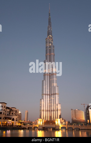 L'aube sur le Burj Khalifa Banque D'Images