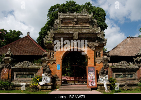 Le Palais d'Ubud, Ubud, Bali, Indonésie Banque D'Images