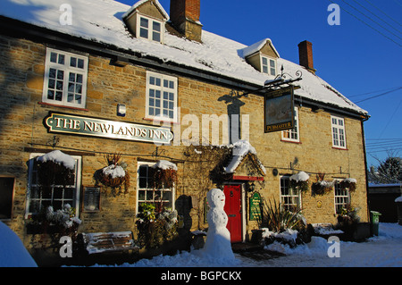 L'Oxfordshire, UK. Le public en chambre auberge de Newlands. Eynsham 2010. Banque D'Images