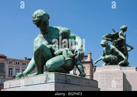 Des statues à l'Lambermont place dans la ville d'Anvers, Belgique Banque D'Images