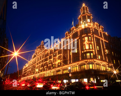 Harrods Londres au crépuscule Banque D'Images