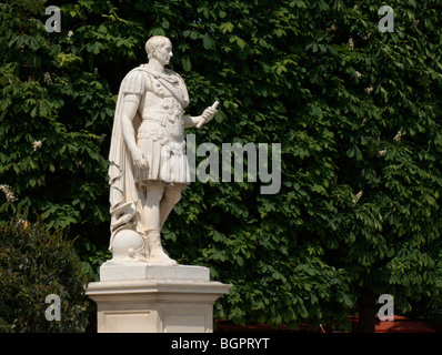 Jardin des Tuileries à la statuaire. Paris. France Banque D'Images