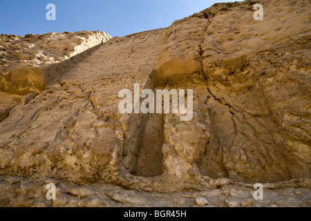 Stèle frontière U dans la falaise près du Wadi Royal, Tell el-Amarna aussi connu sous le nom de Akhetaton, l'horizon d'Aton, Moyenne Égypte Banque D'Images