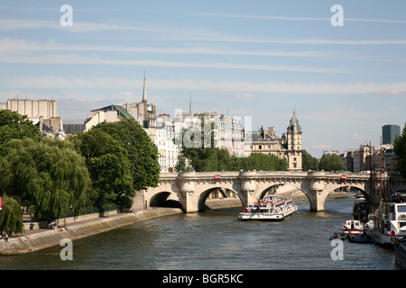 Paris, le Pont Neuf et l'Ile de la Cité Banque D'Images