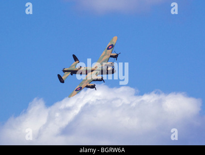 Avro Lancaster Bomber à air show 2009 UK Banque D'Images