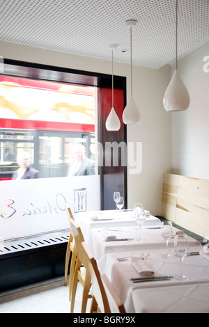 OSTERIA EMILIA RISTORANTE, London, Royaume-Uni, BURD HAWARD ARCHITECTES Banque D'Images