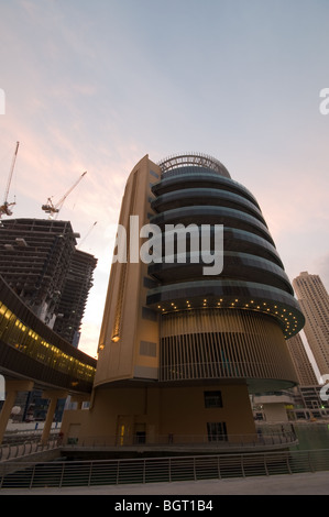 Tour gastronomique, la Marina de Dubaï, Dubaï Banque D'Images