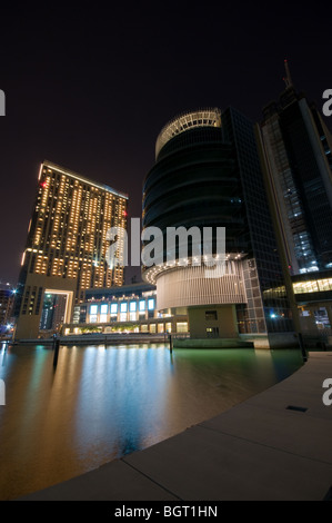 L'adresse de l'hôtel et la tour gastronomique, la Marina de Dubaï Banque D'Images