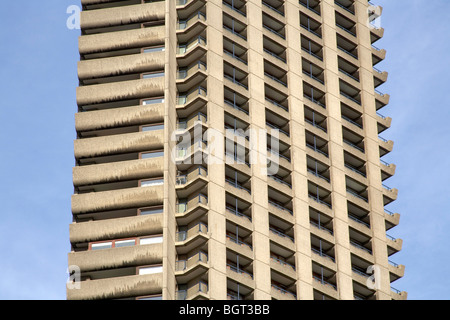 BARBICAN ESTATE 1982, Londres, Royaume-Uni, CHAMBERLIN POWELL ET BON Banque D'Images