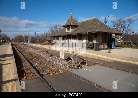 La gare ferroviaire de Ravinia sur le Chicago Metra Union Pacific North UP-N de ligne à Ogilvie Kenosha, dans l'Illinois, USA Banque D'Images