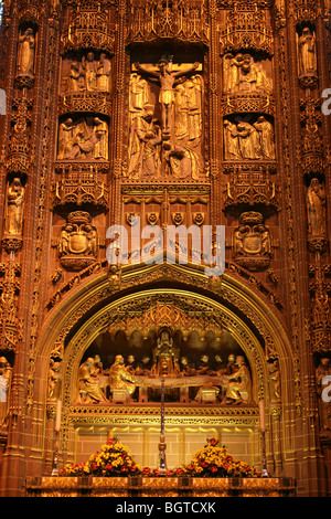 Le maître autel à la cathédrale anglicane de Liverpool, Merseyside, Royaume-Uni Banque D'Images