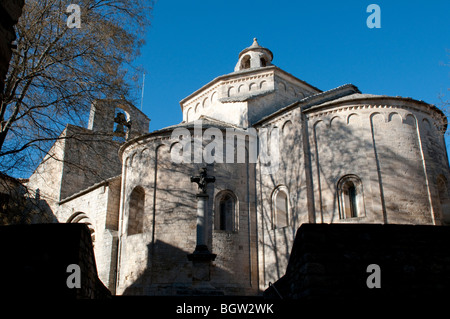 Église du 12ème siècle, St Martin de Londres, Hérault, dans le sud de la France Banque D'Images