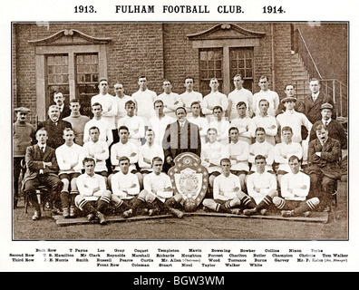 L'équipe de Fulham 1913 Photo du chalet, l'ouest de Londres football club, au début de la saison Banque D'Images