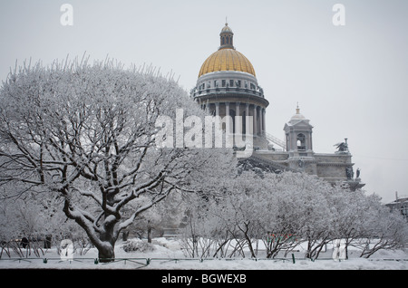 La Cathédrale Saint Isaac ou Isaakievskiy Sobor, St Petersbourg, Russie. Banque D'Images