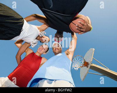 Les joueurs de basket-ball Banque D'Images