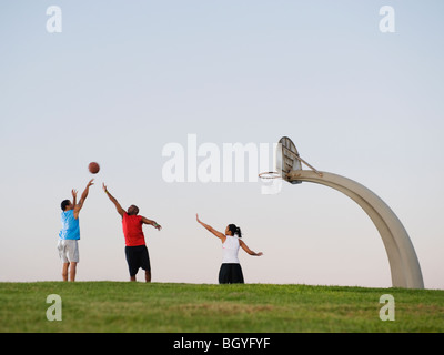 Les joueurs de basket-ball Banque D'Images