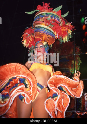 Cabaret danseur parisien, Hotel Internacional Caberet, Varadero, Matanzas, République de Cuba Banque D'Images