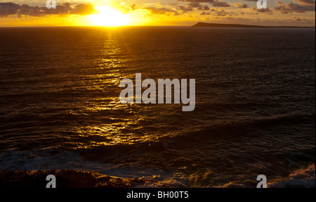 Une tempête de soleil sur la côte. Banque D'Images