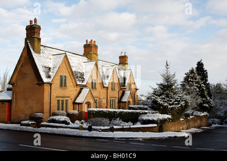 Quatre maisons d'aumône en haut de Cow Lane, Bramcote, Nottingham Banque D'Images