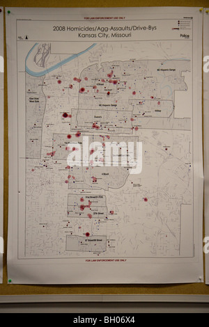 Affiche montrant les homicides, drive by shootings et les voies de fait graves à Kansas City, MO, la police. L'Unité des stupéfiants de la rue. Banque D'Images